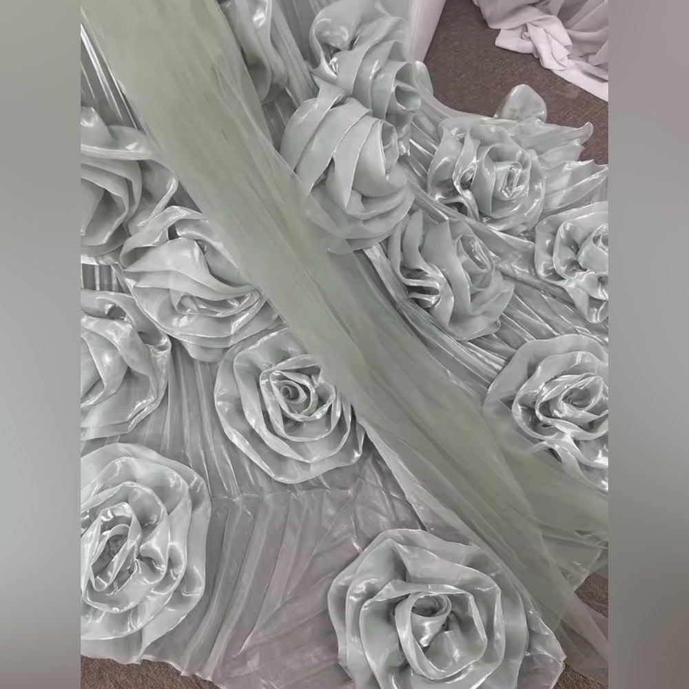 NEW $1985 La Rosée Impériale Gown - Picture 10 of 12